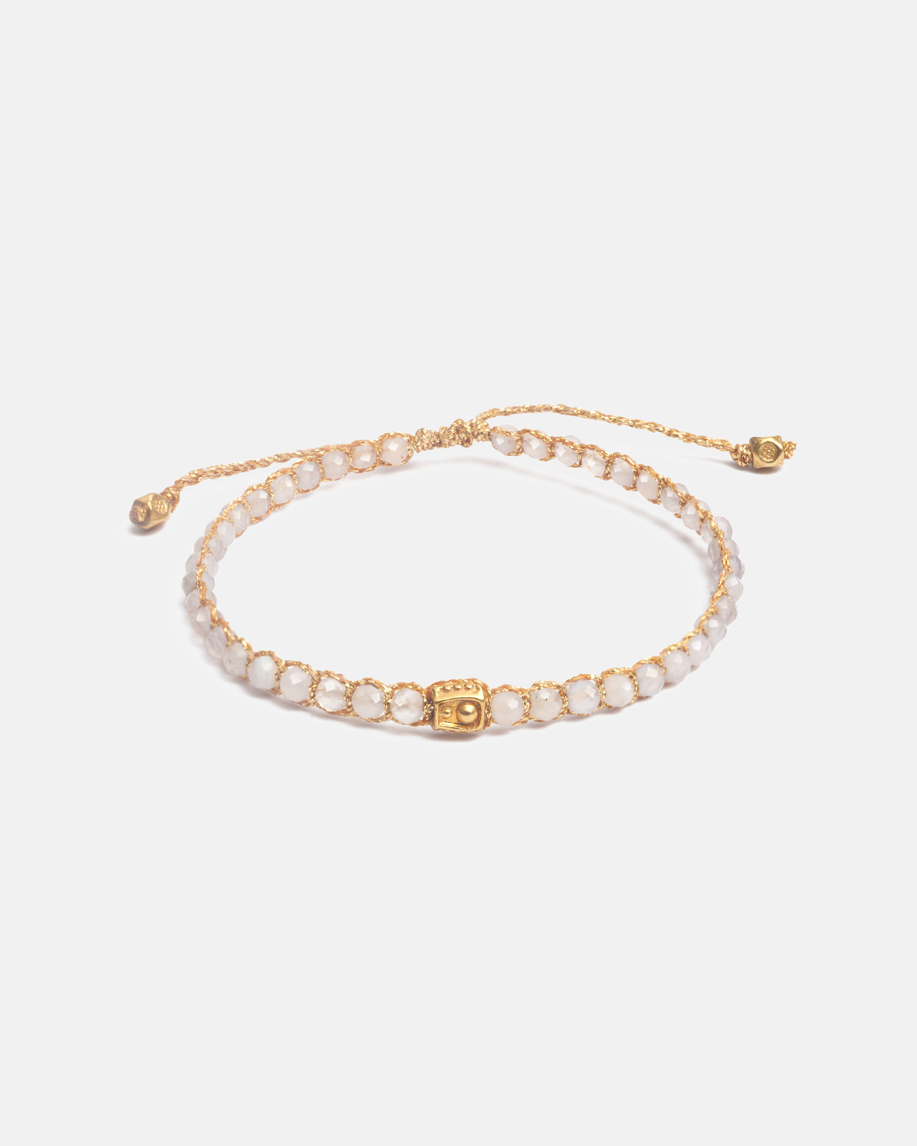 アクセサリー Gold Bracelet SP-Medium Pd Design Goldtone Bracet 7.5 Inches With Iridescent Colors