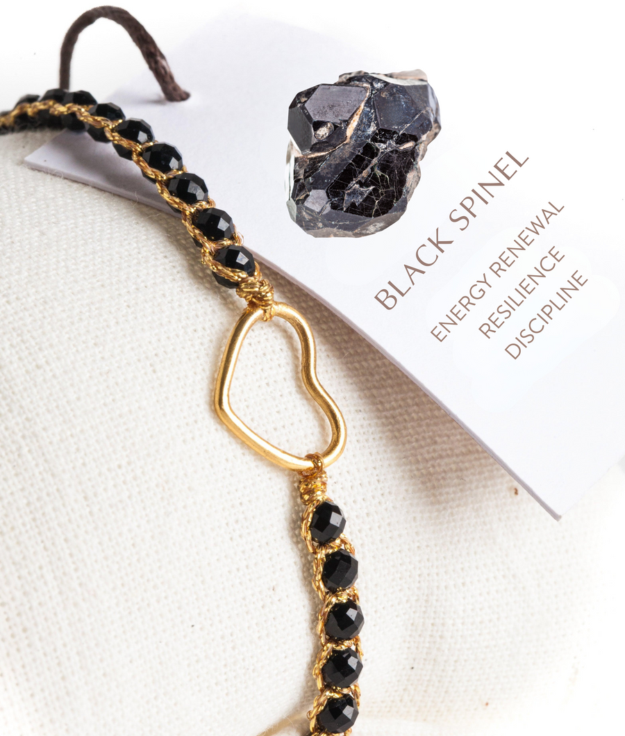 Black Spinel  Heart Bracelet | Gold