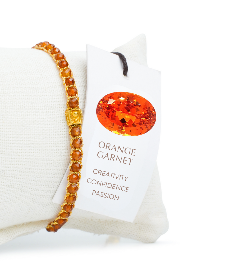 Gelang Garnet Oranye | Benang Emas