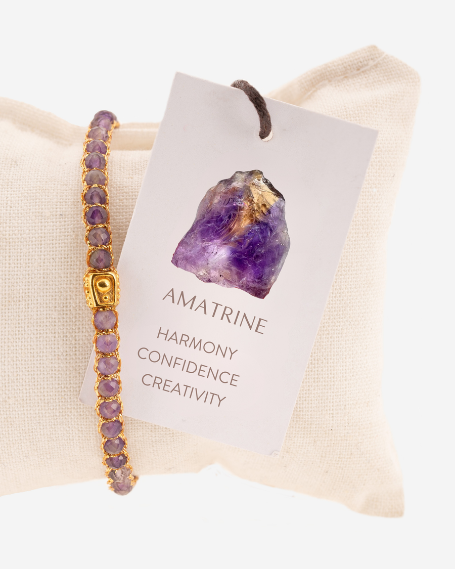 Gelang Amatrine | Benang Emas