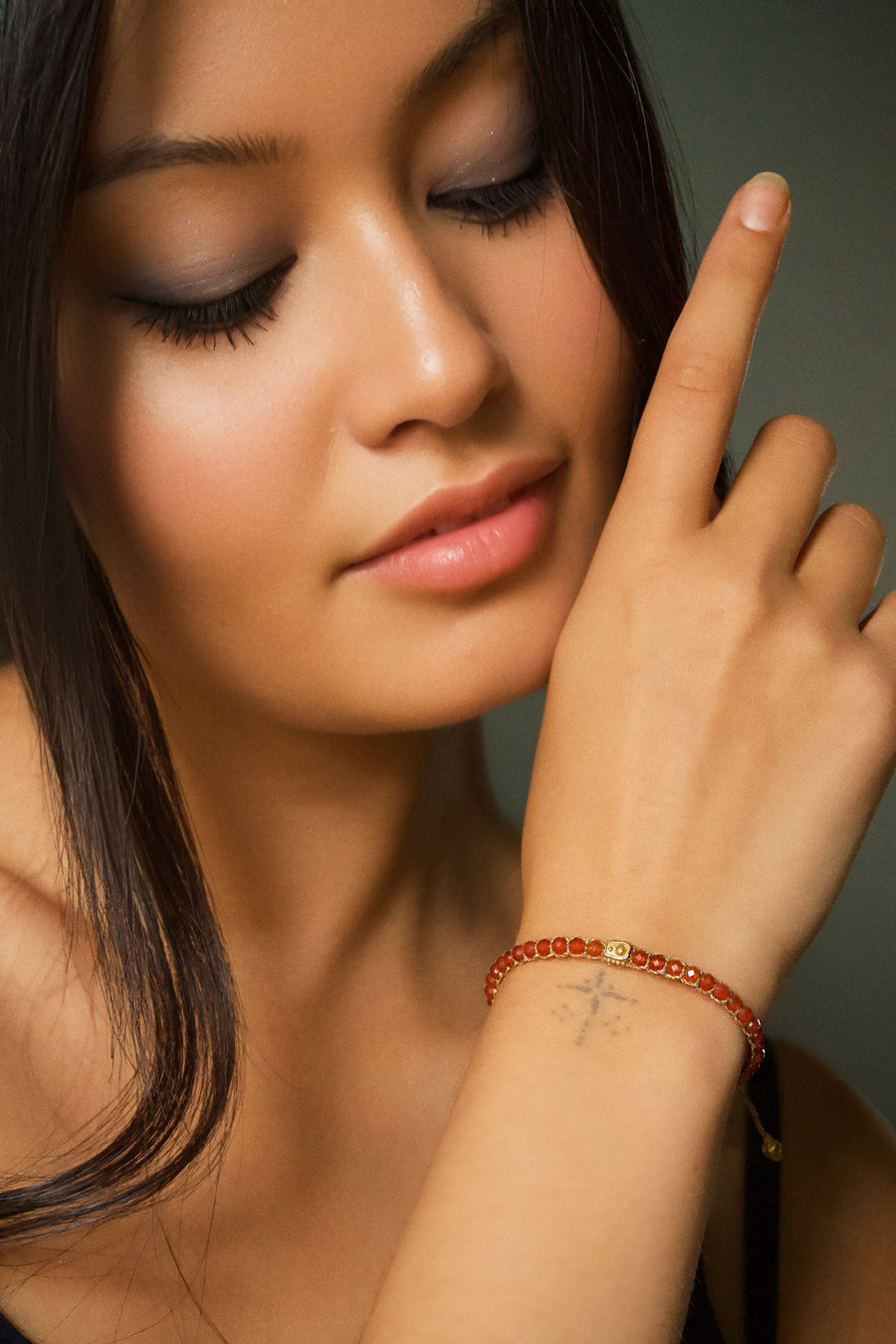 Dark Carnelian Bracelet | Gold