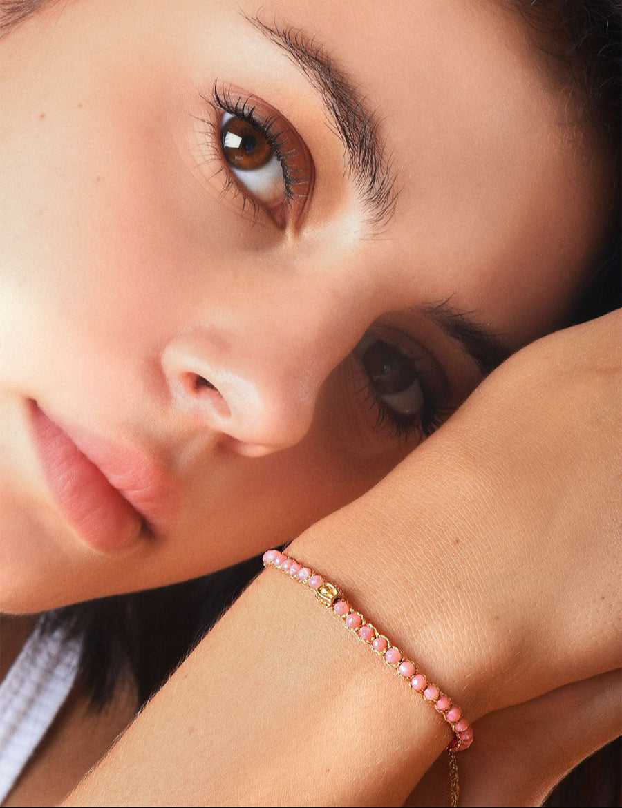 Gelang Pink Coral | Benang Emas