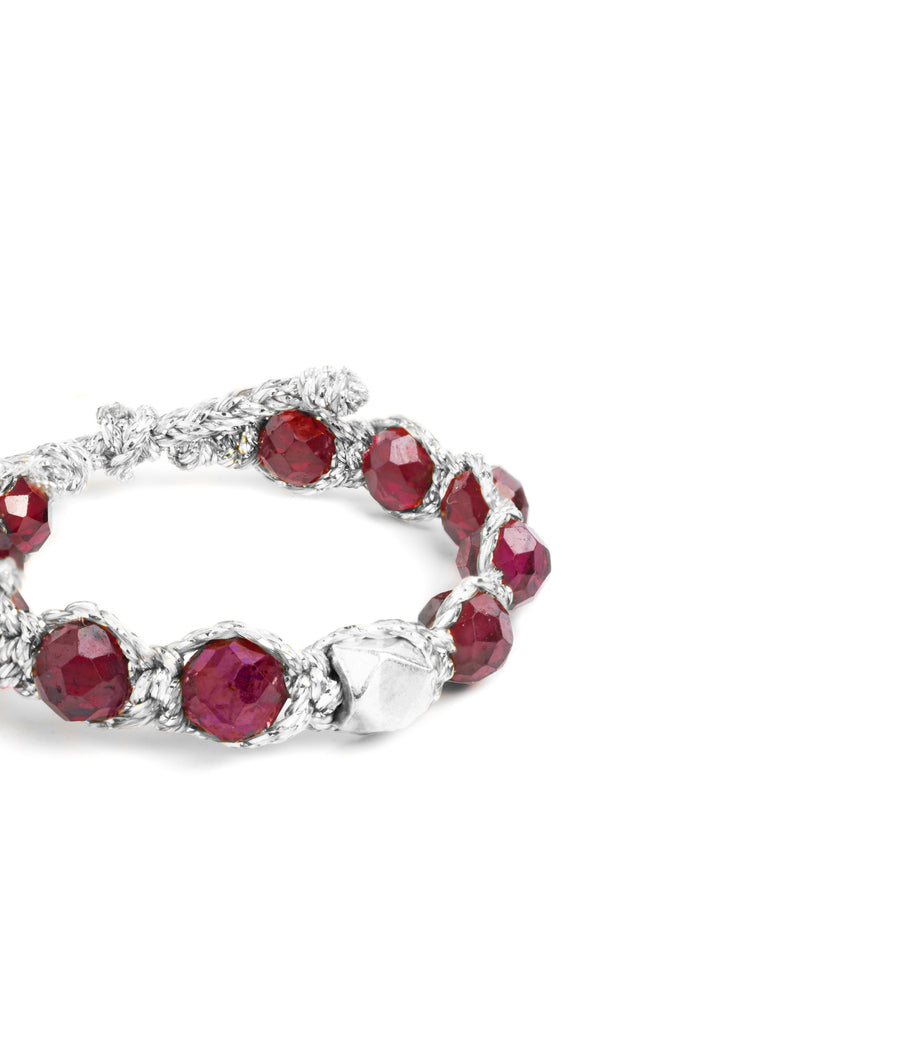 Cincin Ruby | Benang Emas
