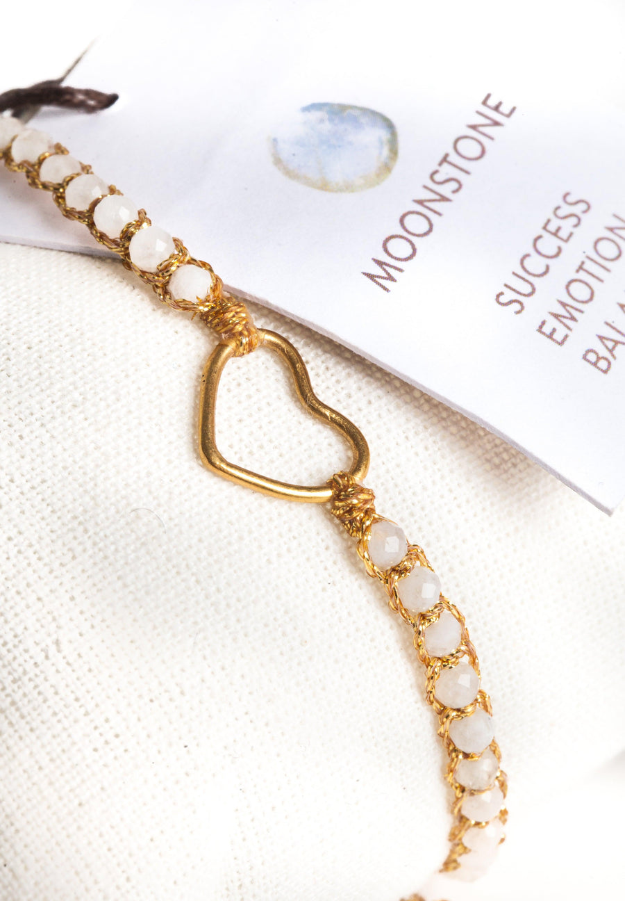 Moonstone Heart Bracelet | Gold - Samapura Jewelry