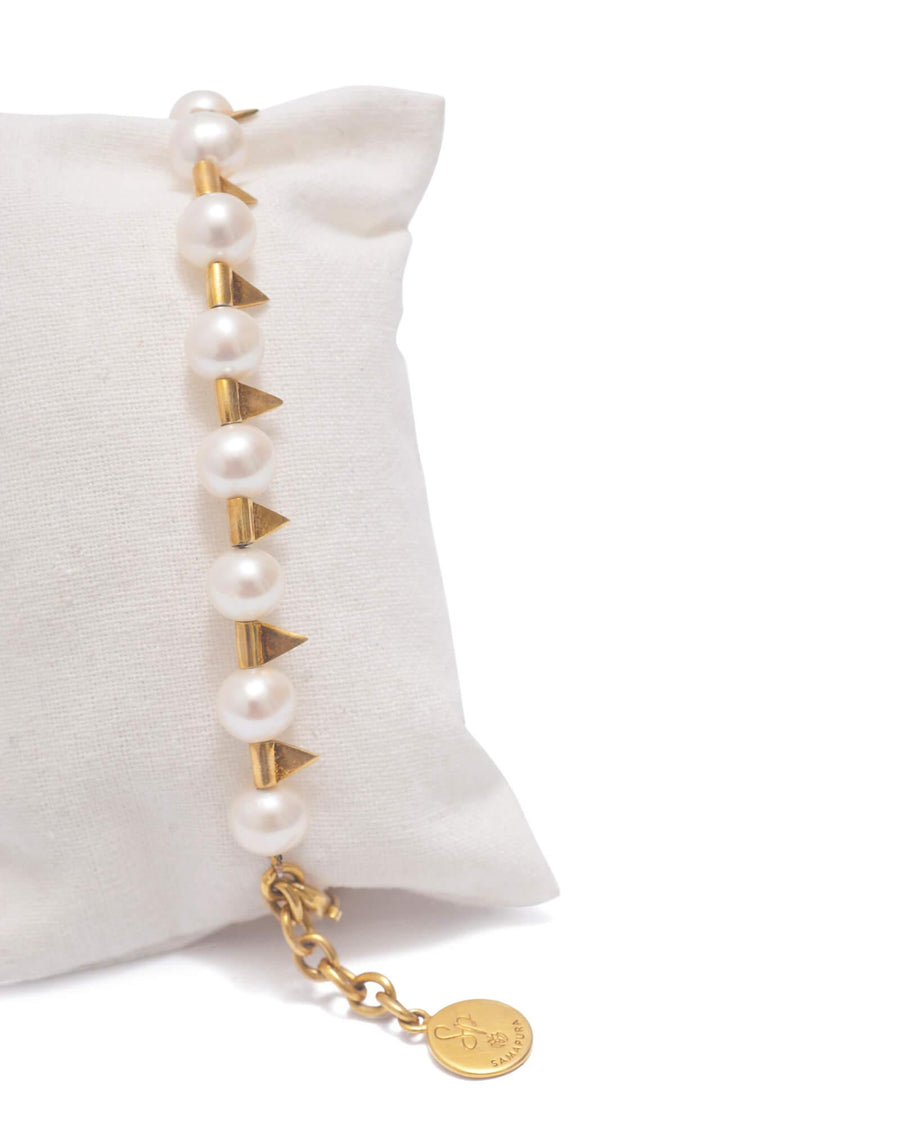 Pearl Bracelet with Stud Beads Gold
